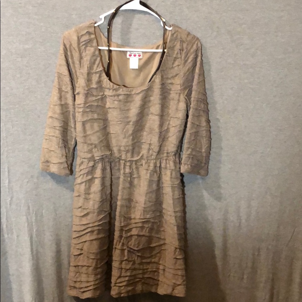 Beige dress with brown belt